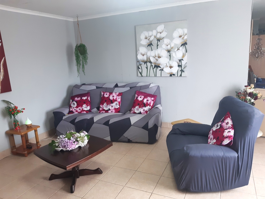 4 Bedroom Property for Sale in Aston Bay Eastern Cape